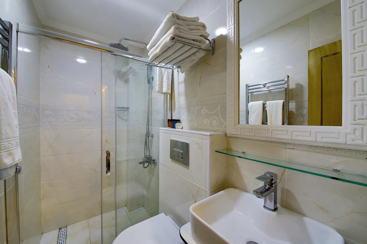 Connecting Family Room with Kitchenette- Annex,519573759:JPEG